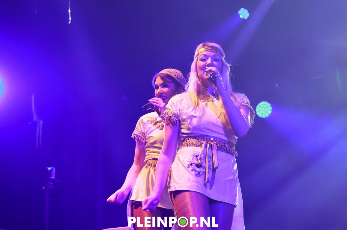 V R I J D A G     (84)